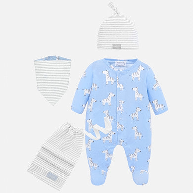 Set pijama babero gorro bolsa bebé recién nacido Mayoral