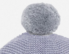 Gorro azul con borla Paz Rodriguez