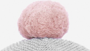 Gorro rosa con borla Paz Rodriguez