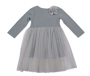 Vestido con flor y tull
