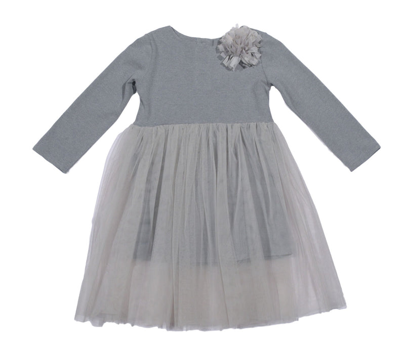 Vestido con flor y tull